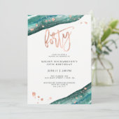 ティール（緑がかった色）グードとフェイクバラ金ゴールドルック | 40歳 招待状 (スタンド正面)