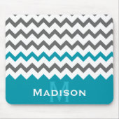 ティール(緑がかった色)スタイリッシュとグレーシェブロンのパターン マウスパッド (正面)