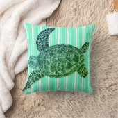 ティール（緑がかった色）ストライプのシーカメ装飾用クッション クッション (ブランケット)