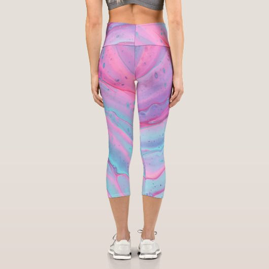 ティール（緑がかった色）、ターコイズ、ピンクの抽象芸術ハイウェストCapris カプリレギンス (裏面)