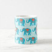 ティール(緑がかった色)ターコイズ、青い象の名前のストライプ青い象 コーヒーマグカップ (中央)