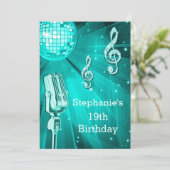 ティール(緑がかった色)ディスコボール及びレトロマイク19誕生日 招待状 (スタンド正面)