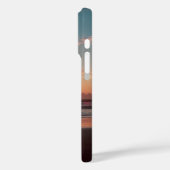 ティール（緑がかった色）&バーントオレンジサンライズオーバー海 Case-Mate iPhoneケース (裏面 / 左)