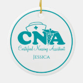 ティール(緑がかった色)パーソナライズされたグリーンホワイトCNAナースクリスマス セラミックオーナメント (裏面)