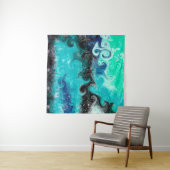 ティール(緑がかった色)パーソナライズされたブルーとブラックの流体アートマーブル タペストリー (インサイチュ(横))