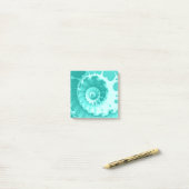 ティール(緑がかった色)フラクタル緩和曲線3x3 ポストイット (デスク上)