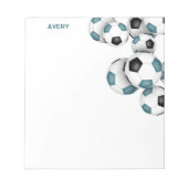 ティール(緑がかった色)ブラックサッカーボールアクセント名前をカスタムする ノートパッド (正面)