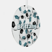 ティール(緑がかった色)ブラックサッカーボールスポーツ記念カップ メタルオーナメント (正面右)