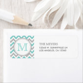 ティール（緑がかった色）ブルーとグレーモダンシェブロンとモノグラム ラベル (インサイチュ)