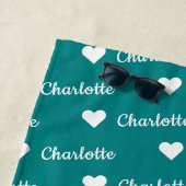 ティール（緑がかった色）ブルーの繰り返し名スクリプトハートビーチタオル ビーチタオル (インサイチュ)