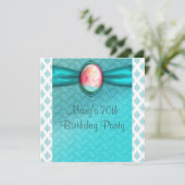 ティール（緑がかった色）ブルーカメオ女性70thバースデーパーティー 招待状 (スタンド正面)