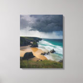 ティール（緑がかった色）ブルーシーコーンウォール上空の現実的な嵐の雲 キャンバスプリント (正面)