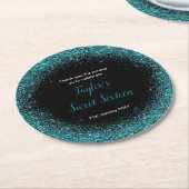 ティール（緑がかった色）ブルードレスフェイクグリッタースウィート16誕生日 ラウンドペーパーコースター (アングル)