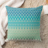 ティール（緑がかった色）ブルー、ターコイズ、グリーンジガグ クッション (ブランケット)