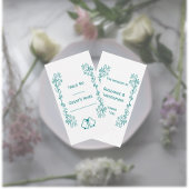 ティール（緑がかった色）ベルズスクロールワーク結婚デザイン プレイスカード