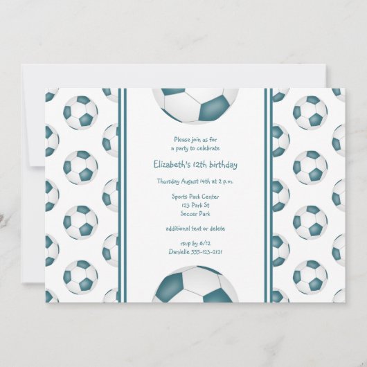 ティール(緑がかった色)ホワイトサッカーボールパターン誕生日パーティー 招待状 (正面)