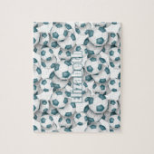 ティール（緑がかった色）ホワイトチームの色の女の子の男の子サッカー ジグソーパズル (縦)