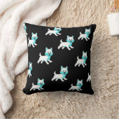 ティール（緑がかった色）&ホワイトハスキーマラムートドッグパターオンブラック クッション (ブランケット)