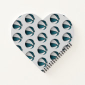 ティール（緑がかった色）ホワイトバスケットのパターン女の子のハートの形 ノートブック (裏面)