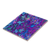 ティール（緑がかった色）、マゼンタ、青の多肉性セダムの花 タイル (側面)