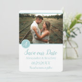 ティール(緑がかった色)モノグラム写真保存日付 案内状 (スタンド正面)