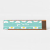 ティール（緑がかった色）リかわいらしトルデイジー デスクネームプレート (正面)