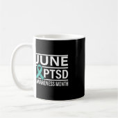 ティール(緑がかった色)リボン6月PTSD認識度月 コーヒーマグカップ (左)