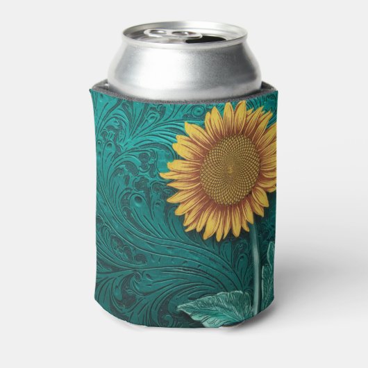 ティール（緑がかった色）レザーツールイエローサンフラワー 缶クーラー (缶裏面)