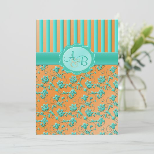 ティール（緑がかった色）及び蜜柑の花柄のストライプのモノグラムの招待状 招待状 (スタンド正面)
