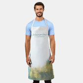 ティール(緑がかった色)及び金ゴールドモダンアート液体水カラーインク エプロン (着用した状態)