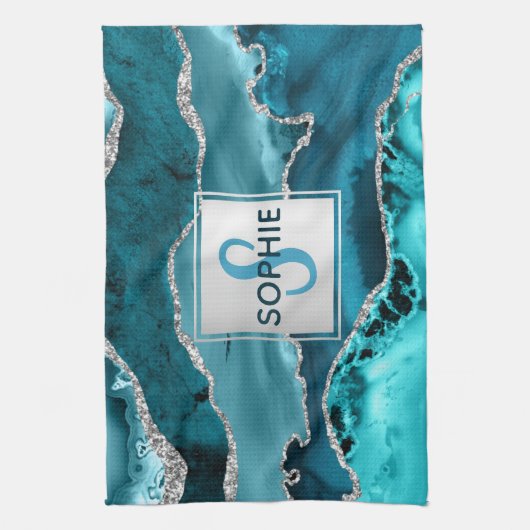 ティール(緑がかった色)及び銀フェイクグリッター大理石アゲートモノグラム キッチンタオル (縦)
