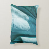 ティール（緑がかった色）布カバー アクセントクッション (裏面(縦))