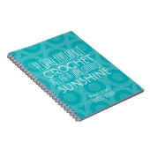 ティール(緑がかった色)幾何学的パターカスタムン編みジャーナル ノートブック (右側)