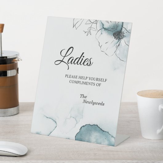 ティール（緑がかった色）水彩画結婚像レディースバスルーム 台座サイン (インサイチュ)