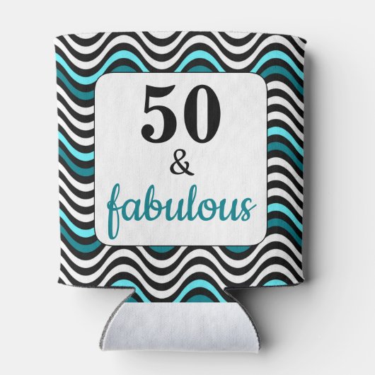 ティール（緑がかった色）波50と素晴らしい誕生日ビーチパーティー 缶クーラー (裏面)