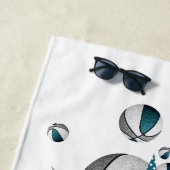 ティール(緑がかった色)灰色のバスケットは女の子を星モノグラムのにする ビーチタオル (インサイチュ)