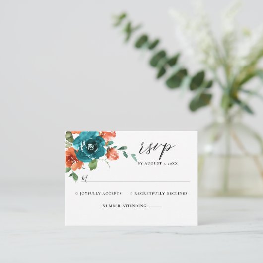 ティール(緑がかった色)燃えたオレンジ色のフローラ水の色の結婚式RSVP エンクロージャーカード (スタンド正面)
