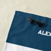 ティール（緑がかった色）航海のネームビーチハウス ビーチタオル (インサイチュ)