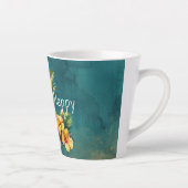 ティール（緑がかった色）金ゴールドパイナップルハイビスカストロピカルフラワー カフェラテマグ (右)