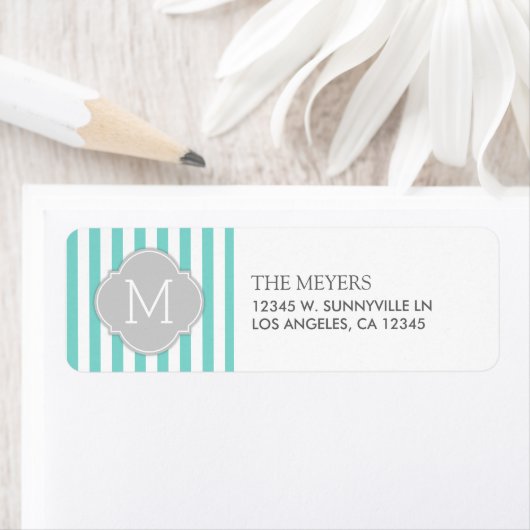 ティール(緑がかった色)青と白のモダンストライプモノグラム ラベル (インサイチュ)