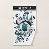 ティール（緑がかった色）黒のバスケットボールは女の子をスターモノグラムのズ ハンドタオル (ハンドタオル)