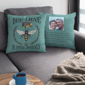 ティール（緑がかった色）Bee-lieve in Your Journey Graduation K クッション