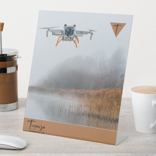 テガルヤ 台座サイン (インサイチュ)