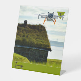 テガルヤ 台座サイン