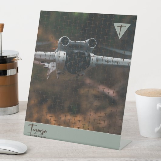 テガルヤ 台座サイン (インサイチュ)