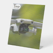 テガルヤ 台座サイン (正面)