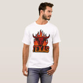 テキサスの炎の雄牛の頭 – 燃えるロングホーン ウエスタン Tシャツ (正面フル)