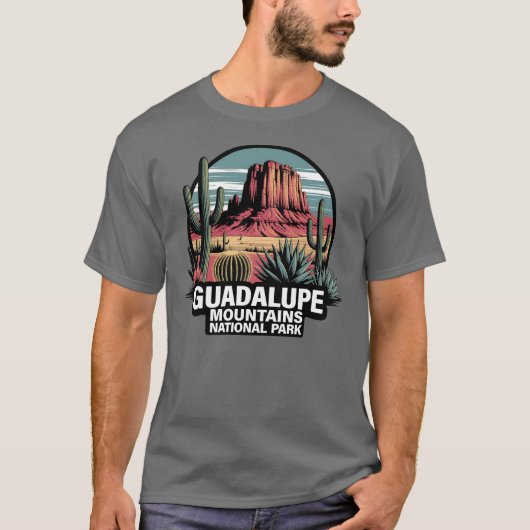 テキサス州のグアダルーペマウンテンズ国立公園 Tシャツ (正面)