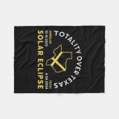 テキサス州トータリティ環状太陽の皆既食2024 フリースブランケット (正面(横))