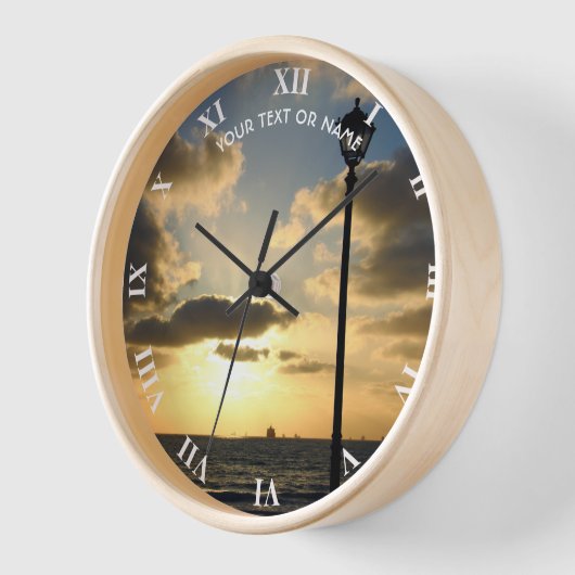 テキストと自分の写真を使用したカスタムデザイン 壁時計 (傾斜)